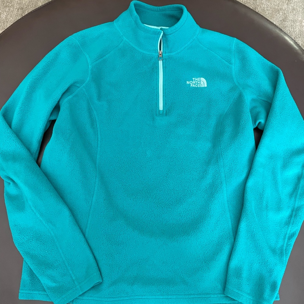 Northface Size M fleece, but runs more like a size S.